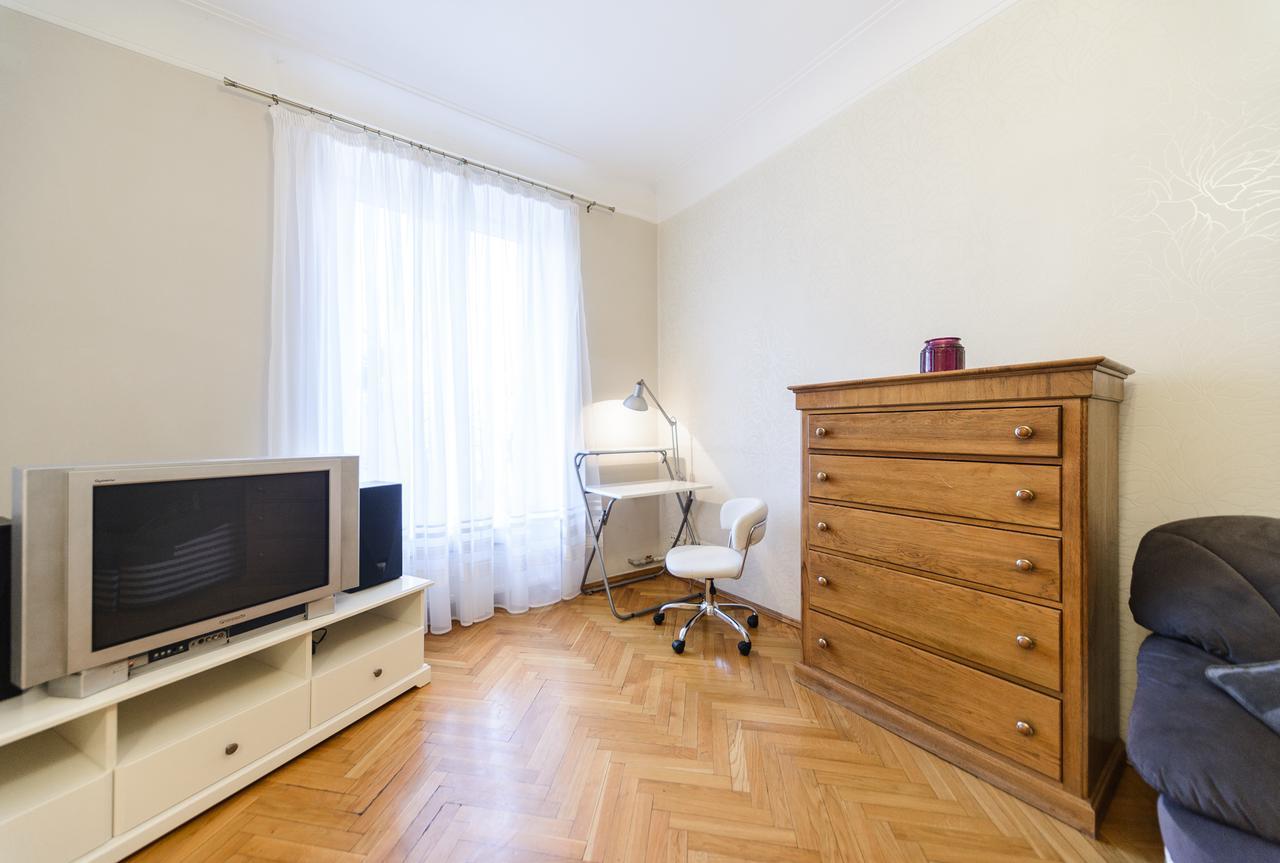 Apartment Near Olympic Stadium Kijev Kültér fotó