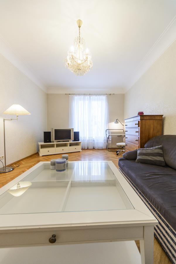 Apartment Near Olympic Stadium Kijev Kültér fotó